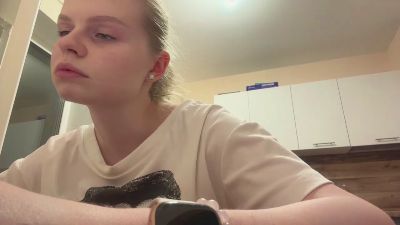 ShanikaPluhar webcam model stream image