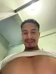 DominickVegas webcam model stream image