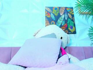 Briyit Doll webcam model stream image
