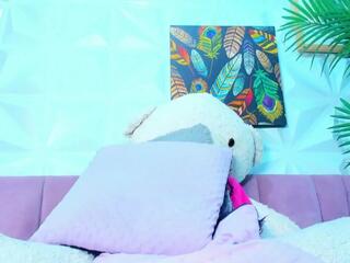 Briyit Doll webcam model stream image