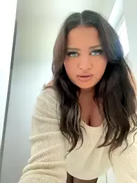 EmiliaPetrova webcam model stream image