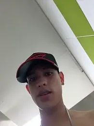 HarryGaze webcam model stream image