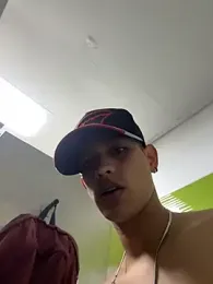 HarryGaze webcam model stream image