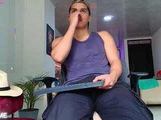 Jeremy Thompson webcam model stream image
