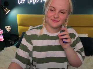 pamelalloyd webcam model stream image