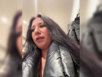 Lune webcam bongacams model stream image