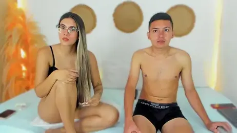 Lindsay_and_Dariksoon webcam model stream image