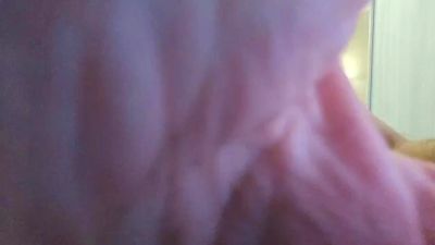AleeIlary webcam cam4 model stream image