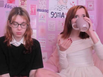 Dark-Willlow webcam model stream image