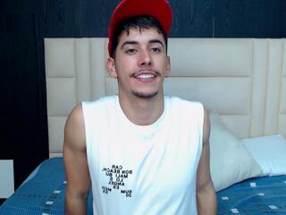 Thomas Turner webcam model stream image
