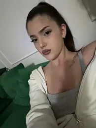 NaomiMulan webcam model stream image