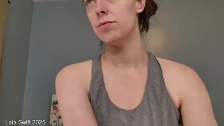 LeiaSwift webcam stripchat model stream image