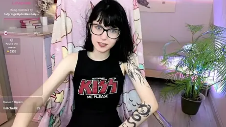 HazelTompson webcam model stream image