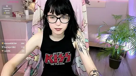 HazelTompson webcam model stream image