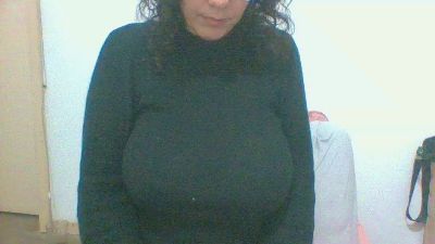 Lollaloba webcam model stream image