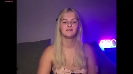 Allylove03 webcam stripchat model stream image