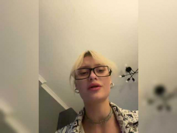 alevtino4kaa webcam model stream image