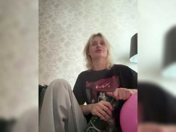 alevtino4kaa webcam model stream image