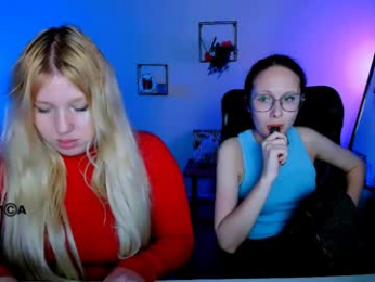 juli_kisss webcam model stream image