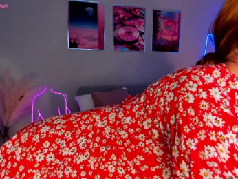 MinnieWest webcam model stream image