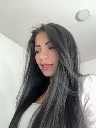 Lisegg_ webcam model stream image