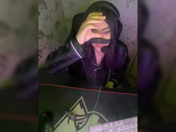 Aloeloea webcam model stream image