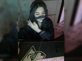 Aloeloea webcam model stream image