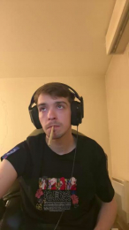 pol932 webcam model stream image