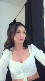 Lola05love webcam model stream image
