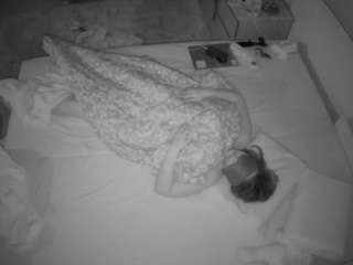 voyeurcam-julmodels-whitebed-3 webcam model stream image