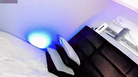 Baby-Isa webcam model stream image