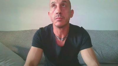 Mons75 webcam model stream image
