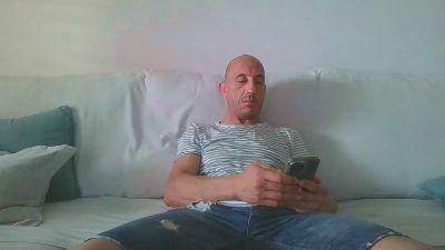 Mons75 webcam model stream image