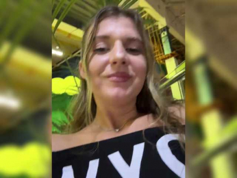 KotiMrrr webcam model stream image