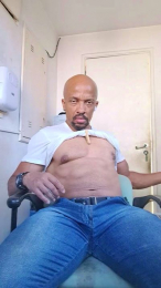 Negro1000sexy webcam model stream image