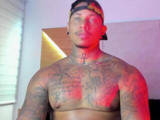 Joseph King webcam model stream image