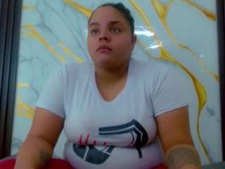 brunnette-hot webcam preview