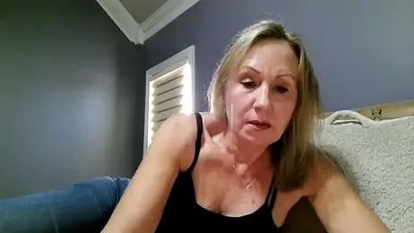 Lisaisluscious webcam model stream image