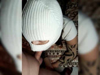 Kiss-Kissaa webcam model stream image