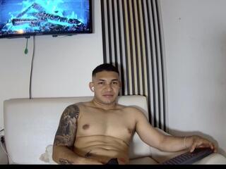 Venedic Bull webcam model stream image