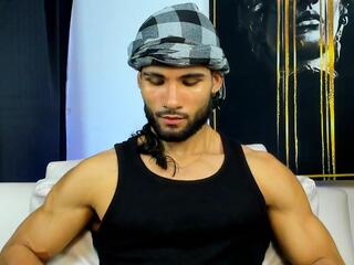 Summy Hattaway webcam model stream image