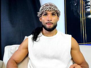 Summy Hattaway webcam model stream image