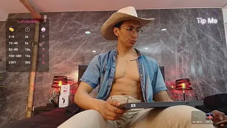 ApoloCruz webcam stripchat model stream image