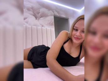 Vikavixxx webcam model stream image