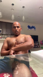 Beachmusclefit webcam cam4 model stream image