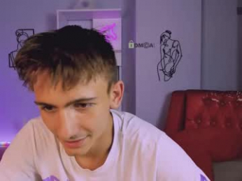 tobi_yours webcam model stream image