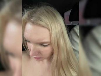 AmmyAlexInPublic webcam bongacams model stream image