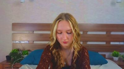 TinaPage webcam model stream image