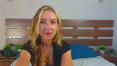TinaPage webcam model stream image