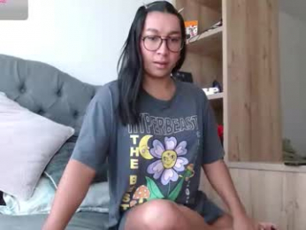 em_rotic webcam chaturbate model stream image